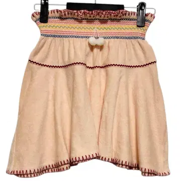 새상품 츠모리치사토 슬립 파일 원단 스커트 베이지 자수 룸웨어