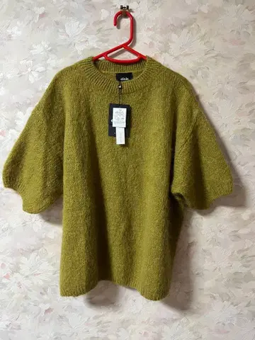dixie. 모헤어 반팔 니트 올리브 그린