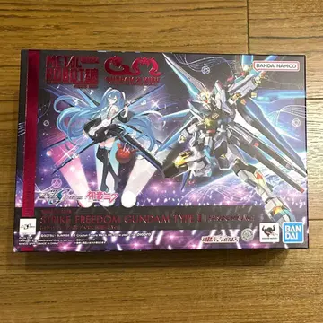 METAL ROBOT혼 스트라이크 프리덤 건담 이식 하츠네 미쿠 Ver