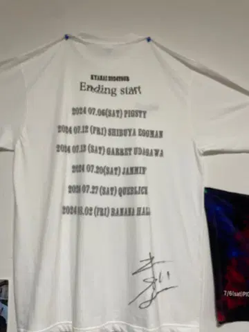 투어 T셔츠 사인 포함 화이트