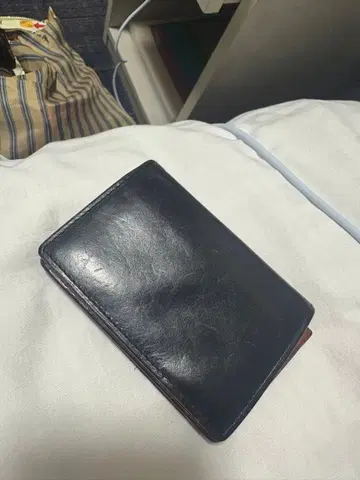 가죽제 이단 접이식 명함 지갑