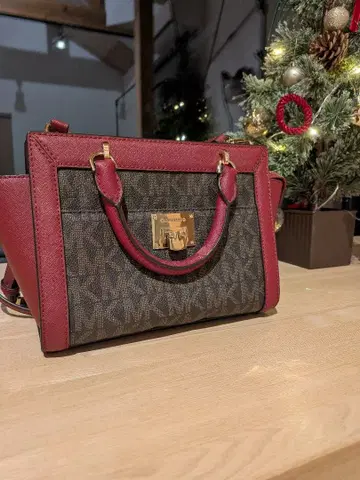 Michael Kors 숄더백 브라운/레드