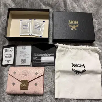 MCM 핑크 3단 폴더형 지갑