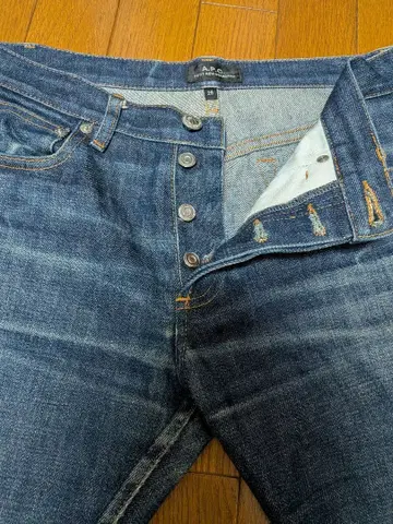 A.P.C. PETIT NEW STANDARD 스트레이트 데님 29