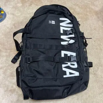 NEW ERA 블랙 백팩