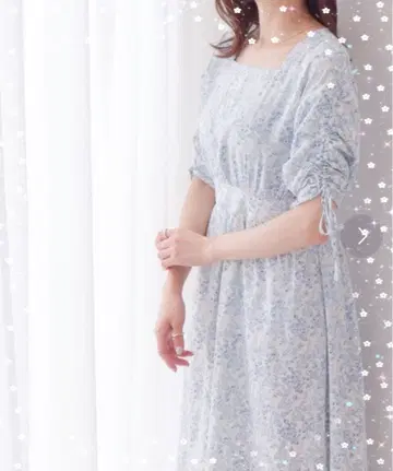 꽃무늬 플레어 슬리브 맥시 드레스