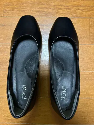 IMGN 블랙 펌프스