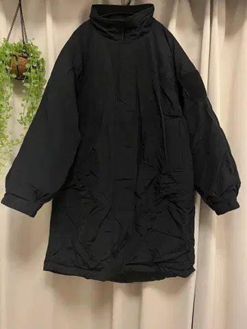 오버 사이즈 블랙 충전솜 다운 자켓