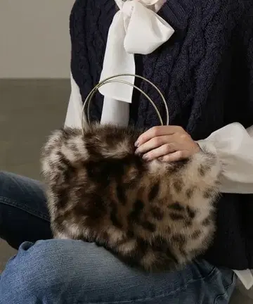 라토타리테 HELEN MOORE/헬렌 무어 에코 퍼 백