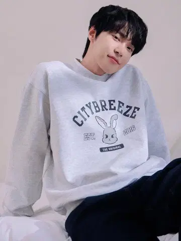 CITYBREEZE 시티 스내피 그래픽 스웨트 셔츠