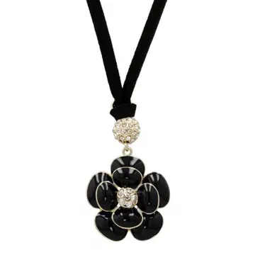 &LOVE HAPPY 까멜리아 반짝반짝 목걸이 앤드러브&LOVEqvc