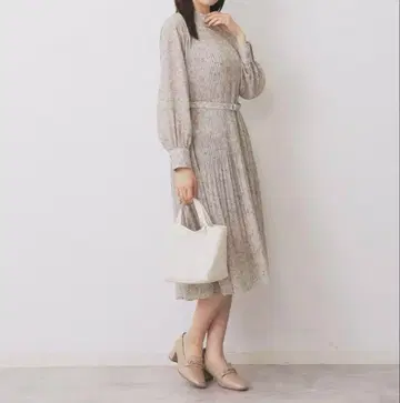 index 플리츠 플레어 원피스