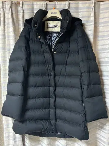 HERNO 에코퍼 다운 코트 42 블랙