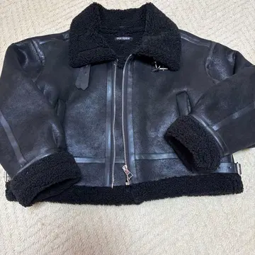 새상품급 초특가 SPRY PREMIUM 무스탕 자켓 M 사이즈 블랙