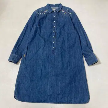 마드모아젤 논논 페더 자수 하프 버튼 데님 셔츠 원피스