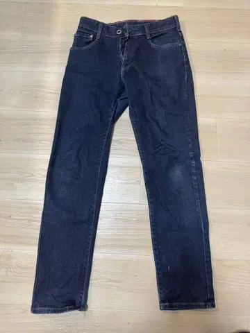 다크 블루 슬림 핏 데님 팬츠