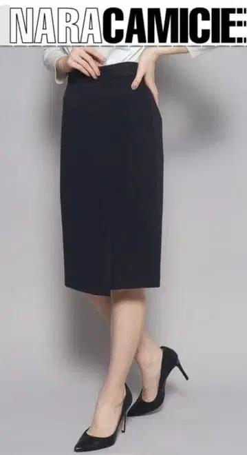 새상품 나라 까미체 무릎 기장 타이트 스커트 네이비 L 사이즈