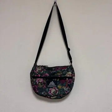 GREGORY 새첼 S 가든 태피스트리