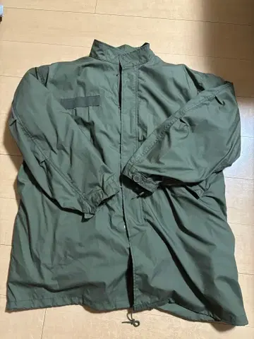 올리브 그린 모즈 코트