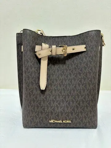 MICHAEL KORS MK 로고 숄더백