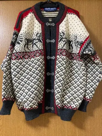 노르웨이산 노르딕 가디건 티롤 니트 루돌프