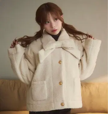 TITTY&CO. 리본 보아 자켓 아이보리