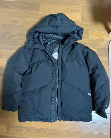 +phenix x GORE TEX 다운 자켓 별주 모델