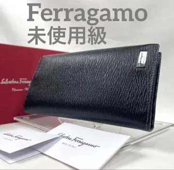 Ferragamo 블랙 가죽 장지갑 미사용