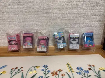 산리오 초코 박스 묶음 판매 마이멜로디 시나몬 턱시도샘 라라