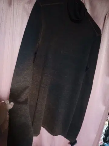 존 바바토스 아티잔 실크 캐시미어 하이넥 브라운