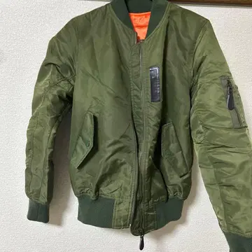 올리브 그린 MA-1 플라이트 자켓