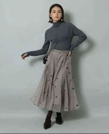 Arpege story 도트 자수 오간자 스커트