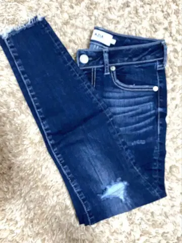 AZUL by moussy 데미지 스키니