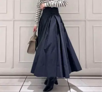 SNIDEL 스나이델 하이웨스트 볼륨 스커트