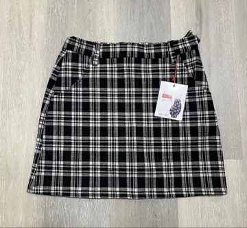 미사용 새상품 키스온더그린 스커트 키스온더그린스커트 골프 M