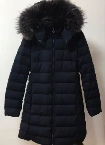 타트라스 블랙 다운 자켓 후드 부착