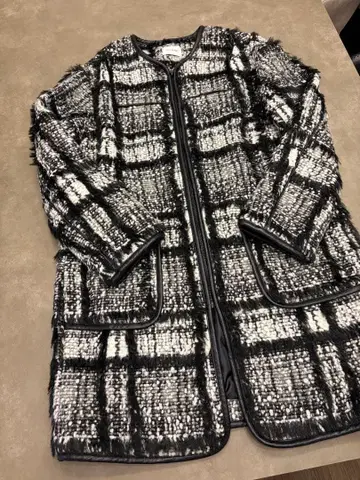 새상품 so close. 노카라 체크 코트