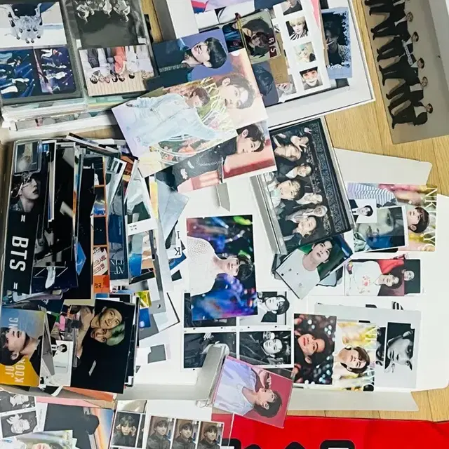 방탄 굿즈 전부다 팔아요..