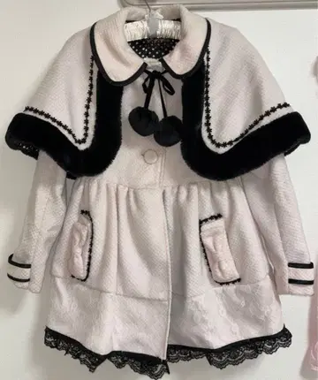 투라라 tralalal 핑크 글리터 케이프 코트