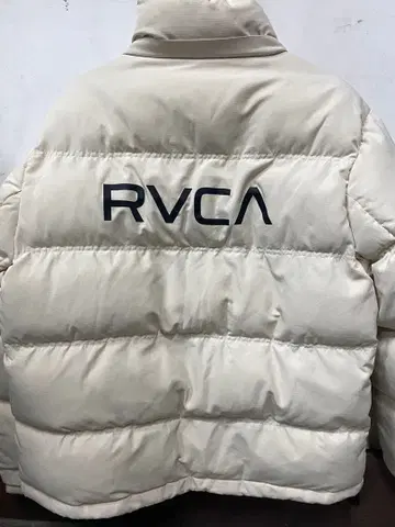 RVCA 아이보리 다운 자켓