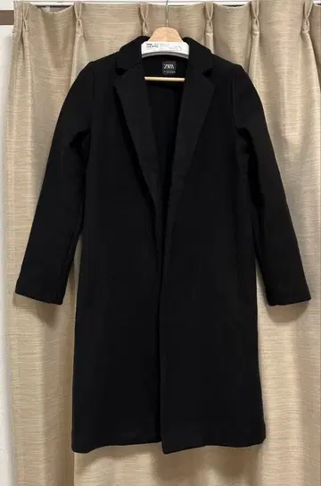 [새상품급] ZARA 여성용 체스터 코트 롱 코트 블랙 M 사이즈