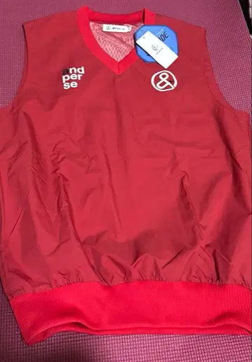 and per se 나일론 베스트 새상품 빨간색