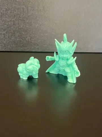 세인트 세이야 지우개 피규어