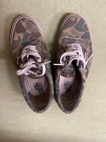 Vans 카모플라쥬 스니커즈