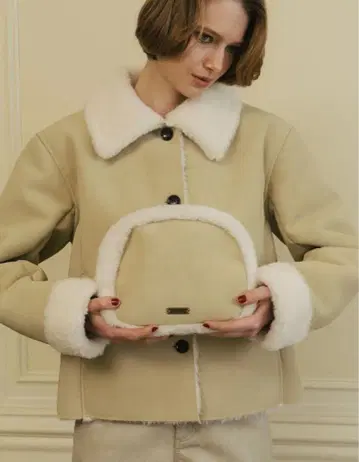 THE TOE 퀘들린부르크 무통 파우치