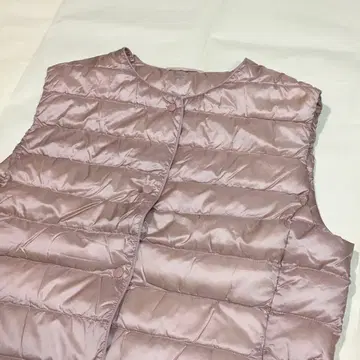 유니클로 울트라 라이트 다운 컴팩트 베스트 핑크 M 사이즈 미사용