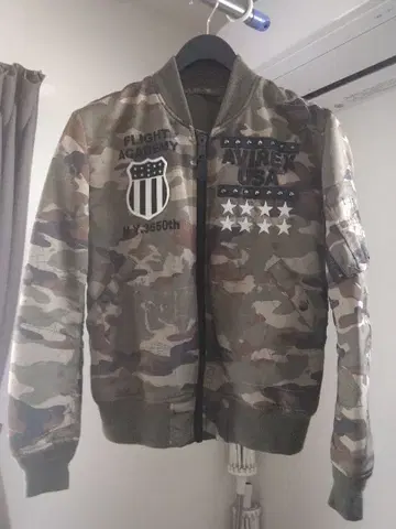 레어 AVIREX 카모플라쥬 MA-1 스터드 L