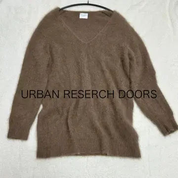어반 리서치 도어스 모헤어 V넥 샤기 헤어리 울 니트