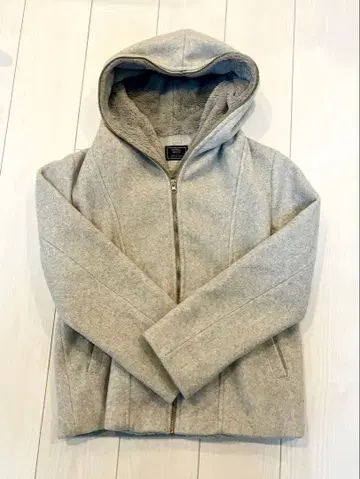 MARBLE WALTZ 후드 부착 그레이 자켓