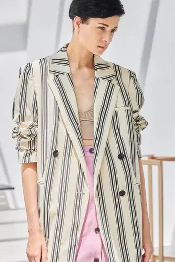 AKIRANAKA 코튼 더블 스트라이프 테일러드 자켓